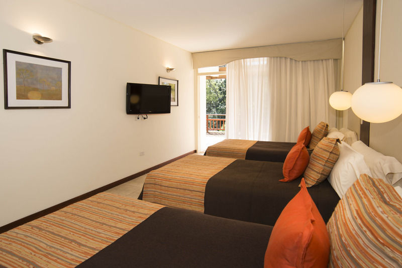 Hotel Raices Esturion 4*